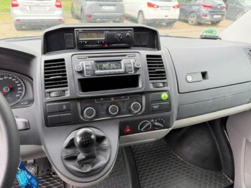 Volkswagen Caravelle T5 Caravelle Facelifting długi rozstaw osi 2.0 TDI 84KM 2014 Volkswagen Transporter 2.0 TDI 9-Osobowy, zdjęcie 26