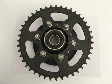 KAWASAKI Z1000 10-13 Держатель колеса + задняя звездочка