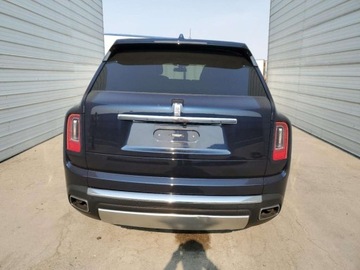 Rolls-Royce 2023 Rolls-Royce Cullinan 2023 6.8l 6.8 Benzyna 563KM, zdjęcie 2
