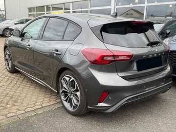 Ford Focus IV Hatchback Facelifting 1.0 EcoBoost 125KM 2025 Od ręki - ST-Line X 1.0 EcoBoost 125KM / Pakiet Winter, zdjęcie 2