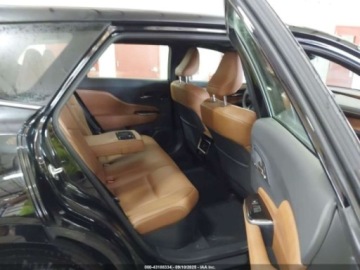 Toyota 2025 Toyota Crown Signia Limited 2025 2.5l 2.5 Hybryda 188KM, zdjęcie 12