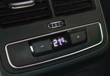 Audi A4 B9 Limousine Facelifting 2.0 40 TDI 204KM 2021 Audi A4 Limousine 2.0 TDI 204 KM Virtual LED Kamera Keyless Navi Felgi 18, zdjęcie 27