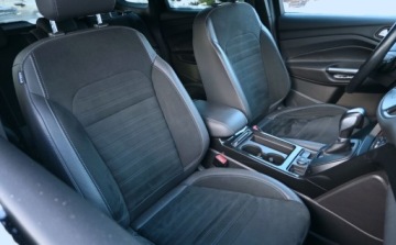 Ford Kuga II SUV Facelifting 2.0 TDCi 150KM 2017 Ford Kuga 2,0 TDCI 150 KM AWD ST-LINE BI-Xenon Nawigacja 2.0 Diesel 150KM, zdjęcie 38