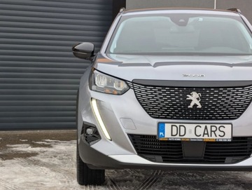 Peugeot 2008 II SUV 1.2 PureTech 130KM 2022 Peugeot 2008 Rezerwacja 1.2 Benzyna 130KM, zdjęcie 4