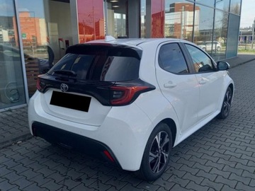 Toyota Yaris IV Hatchback 1.5 Hybrid Dynamic Force 116KM 2024 Od ręki - Style 1.5 Hybrid 116KM | Podgrzewane fotele!, zdjęcie 2