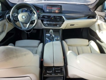 BMW Seria 5 G30-G31 2019 BMW Seria 5 530e 2019 2.0l 2.0 Hybryda 248KM, zdjęcie 8