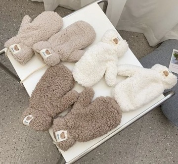 ЖЕНСКИЕ ЗИМНИЕ ПЕРЧАТКИ, ПЛЮШЕВЫЕ, ТЕПЛЫЕ, УТЕПЛЕННЫЕ, МЕХ НА ОДИН ПАЛЬЦ.