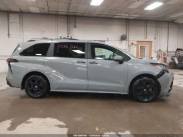 Toyota Sienna III 2025 Toyota Sienna Woodland Edition 2025 2.5 Hybryda 245KM, zdjęcie 6