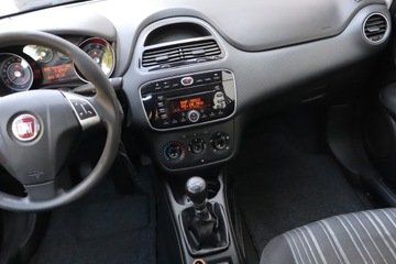 Fiat Punto Grande Punto Hatchback 5d 1.4 8v 77KM 2010 Fiat Punto Evo 1.4, GAZ, Klima, zdjęcie 7