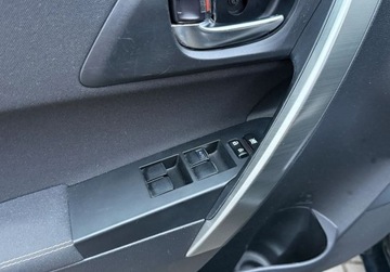 Toyota Auris II Hatchback 5d Dual VVT-i 100 99KM 2013 Toyota Auris Salon Polska, Serwis ASO, KameraCzujniki parkowania 1.3 99KM, zdjęcie 14