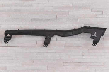 UCHWYT REFLEKTORA LEWY 63117400479 BMW SERIA 3 F30 2011-2018