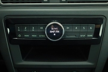 Skoda Rapid II Spaceback 1.2 TSI 90KM 2016 Skoda Rapid 1.2 TSI, Salon Polska, Serwis ASO, zdjęcie 8