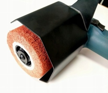 НАСАДКА ДЛЯ САТИНИРОВАННОЙ ШЛИФОВАЛЬНОЙ МАШИНЫ