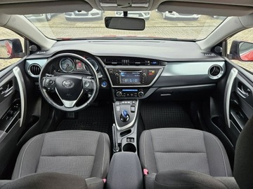 Toyota Auris II Hatchback 5d 1.8 HSD 136KM 2013 Toyota Auris 1,8 Hybryda 136KM automat kamera, zdjęcie 8