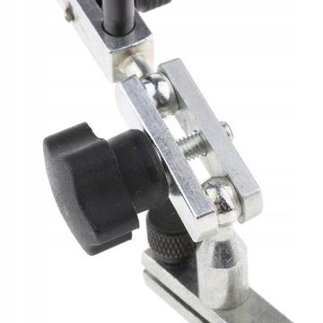 Цифровой циферблатный индикатор с магнитным основанием.