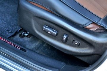 Kia Sorento II SUV 2.0 CRDi 150KM 2011 Kia Sorento 2,0CRDi 150KM Panorama Navi, zdjęcie 12