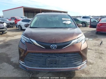 Toyota Sienna III 2021 Toyota Sienna XLE 2021 2.5l 2.5 Hybryda 189KM, zdjęcie 7