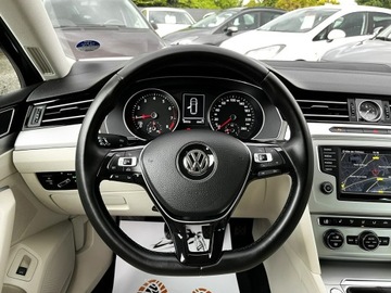 Volkswagen Passat B8 Variant 1.4 TSI 125KM 2015 Volkswagen Passat 1.4 Benzyna / Lift / Navi, zdjęcie 19
