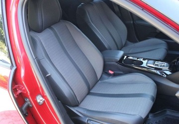 Peugeot 2008 II SUV 1.2 PureTech 130KM 2023 Peugeot 2008 Allure Pack EAT8 Fv23 Od RiA 1.2 Benzyna 130KM, zdjęcie 10