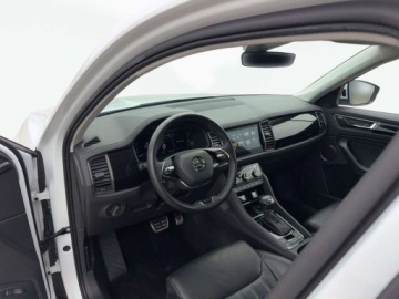 Skoda Kodiaq I SUV Facelifting 2.0 TSI 190KM 2023 Skoda Kodiaq Matrix, Hak, Keyless, Wentylacja, Asystenci 2.0 Benzyna 190KM, zdjęcie 9