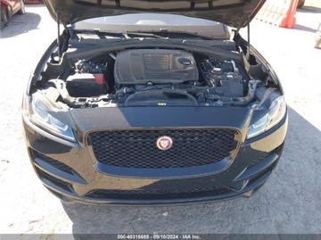 Jaguar F-Pace 2020 Jaguar F-Pace Premium P250 2.0l AWD 2.0 Benzyna 247KM, zdjęcie 9