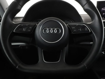 Audi A3 8V Limousine Facelifting 1.0 TFSI 115KM 2017 Audi A3 Limousine xenon/LED navi klima auto grzane, zdjęcie 20