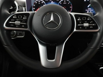 Mercedes Klasa A W177/V177 Hatchback 1.5 180d 116KM 2019 Mercedes A 180 180d Automat Navi Tempomat Grzane, zdjęcie 20