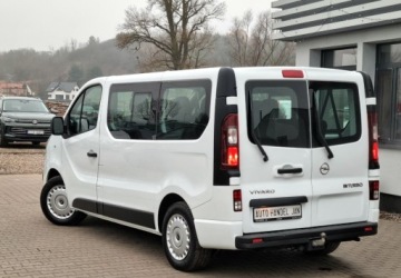 Opel Vivaro B Kombi Extra Long H1 2,9t 1.6 BiTurbo 125KM 2017 Opel Vivaro 1,6 Diesel 125km 6-Biegow Klima Serwis 9-osob 1.6 Diesel, zdjęcie 3