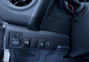 Toyota Auris II Hatchback 5d Facelifting 1.6 Valvematic 132KM 2018 Toyota Auris salon Polska, 60 tys km, Kamera czujniki przod i tyl 1.6, zdjęcie 7