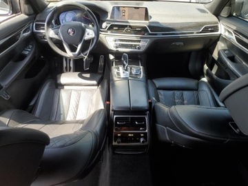 BMW Seria 7 G11-G12 2019 BMW Seria 7 750i 2019 4.4l 4.4 Benzyna 445KM, zdjęcie 8