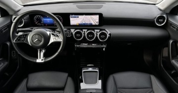 Mercedes CLA C118/X118 Coupe Facelifting 1.3 200 163KM 2024 Mercedes-Benz CLA Salon PL Od Dealera Kamera Android Podgrzewane fotele MB, zdjęcie 17