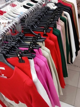 Вязаный праздничный комплект с юбкой с бахромой из стразов