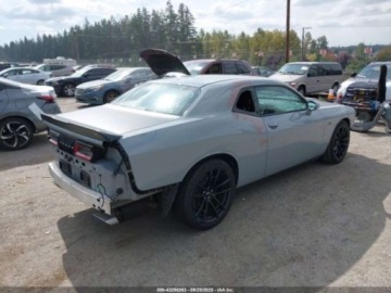 Dodge Challenger III 2021 Dodge Challenger RT Scat Pack 2021 6.4l 6.4 Benzyna 485KM, zdjęcie 5