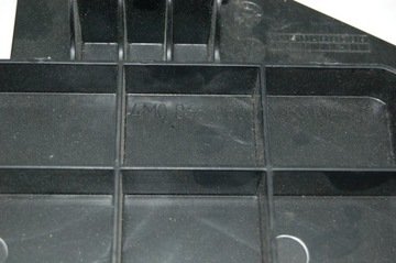 Крышка аккумуляторного отсека Audi Q7 Q8 4M0863080A QA5