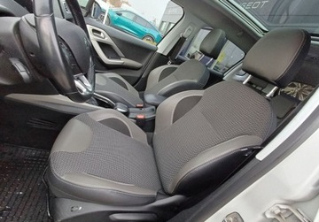 Peugeot 2008 I SUV Facelifting 1.2 PureTech 110KM 2018 Peugeot 2008 232 Allure 110 KM Automat I wl. Serwisowany w ASO GWARANCJA, zdjęcie 12