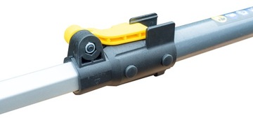 Комплект аккумуляторной бензопилы и телескопических ножниц 2 в 1.