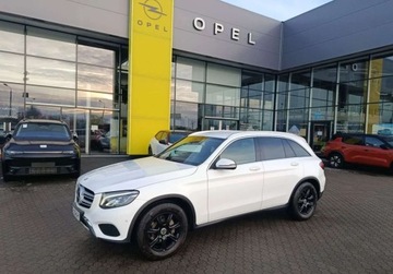 Mercedes GLC C253 SUV 2.1 220 d 170KM 2018 Mercedes-Benz GLC Salon Polska. Udokumentowany serwis 2.1 Diesel 170KM