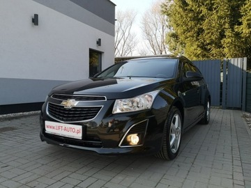 Chevrolet Cruze Kombi 2.0 VCDI 16V DOHC 163KM 2013 Chevrolet Cruze 2.0CRDI 163KM Klimatyzacja