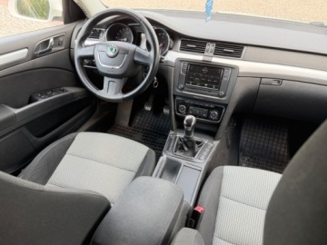 Skoda Superb II Kombi 2.0 TDI CR DPF 170KM 2010 Skoda Superb 2.0TDI 170KM Sprawdz 2.0 Diesel 170KM, zdjęcie 2