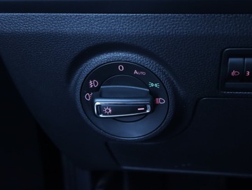 Seat Ibiza V Hatchback 5d 1.0 MPI 75KM 2018 Seat Ibiza 1.0, Salon Polska, Serwis ASO, Klima, zdjęcie 14