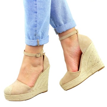 БЕЖЕВЫЕ ЖЕНСКИЕ САНДАЛИИ НА ТАНКЕТКЕ