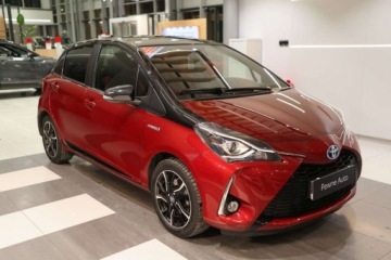 Toyota Yaris III Hatchback 5d Facelifting Hybrid 100KM 2017 Toyota Yaris Hybrid 100 Selection 1.5 Hybryda 100KM, zdjęcie 2