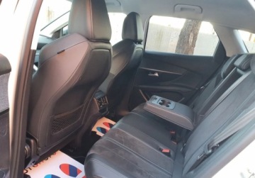 Peugeot 3008 II Crossover 1.2 PureTech 130KM 2019 Peugeot 3008 CrossWay Kamera Serwis GetHelp 1.2 Benzyna 130KM, zdjęcie 11