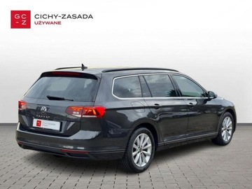 Volkswagen Passat B8 Variant Facelifting 2.0 TDI SCR 200KM 2022 Volkswagen Passat serwis ASO 2.0TDI 200KM bezwypadkowy pakiety AppConnect, zdjęcie 4