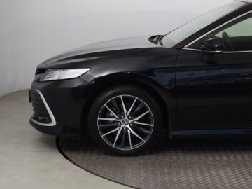 Toyota Camry IX Sedan 2.5 Hybrid Dynamic Force 218KM 2021 Toyota Camry 2.5 Hybrid, Salon Polska, zdjęcie 14