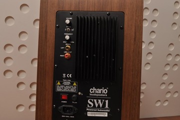 CHARIO SYNTAR 501 АКТИВНЫЙ САБВУФЕР ОРЕХ