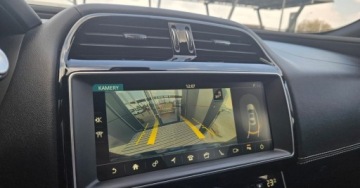 Jaguar XE Sedan 2.0 i4 180KM 2017 Jaguar XE 2.0 Diesel 180KM, zdjęcie 8