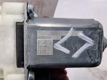 MOTOREK OKNO LT 5Q4959802D VOLKSWAGEN PASSAT B8