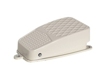 PRZEŁĄCZNIK NOŻNY BEZ OSŁONY PRZEWÓD 1M