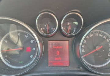 Opel Astra J Sports Tourer 1.4 Turbo ECOTEC 140KM 2012 Opel Astra Cosmo Grzane fotele140KM 1.4 Benzyna 140KM, zdjęcie 20